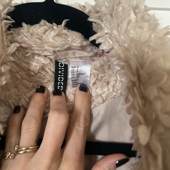 H&M jacket - Picture 2 of 3